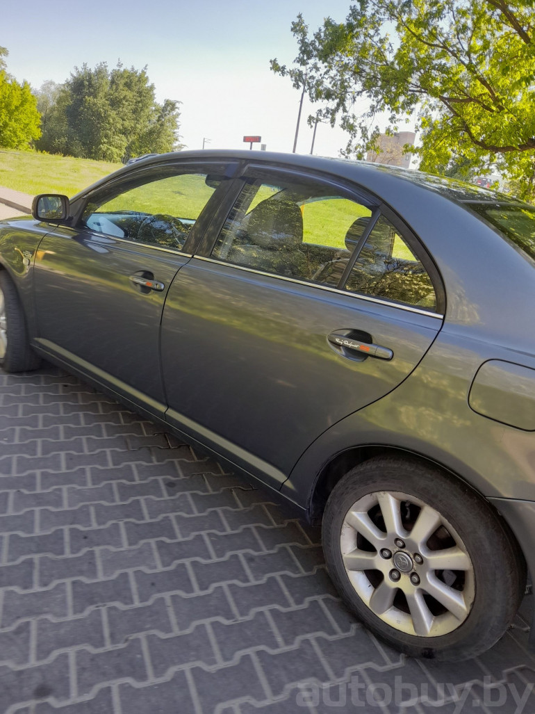 Toyota Avensis 2 поколение, 2005 года