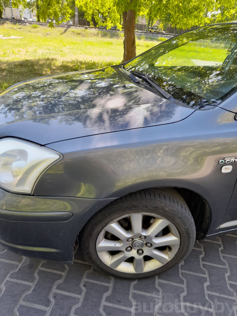 Toyota Avensis 2 поколение, 2005 года