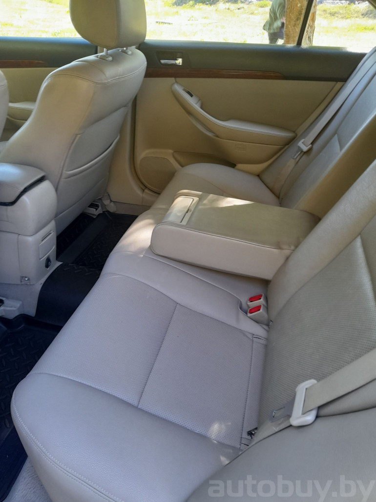 Toyota Avensis 2 поколение, 2005 года