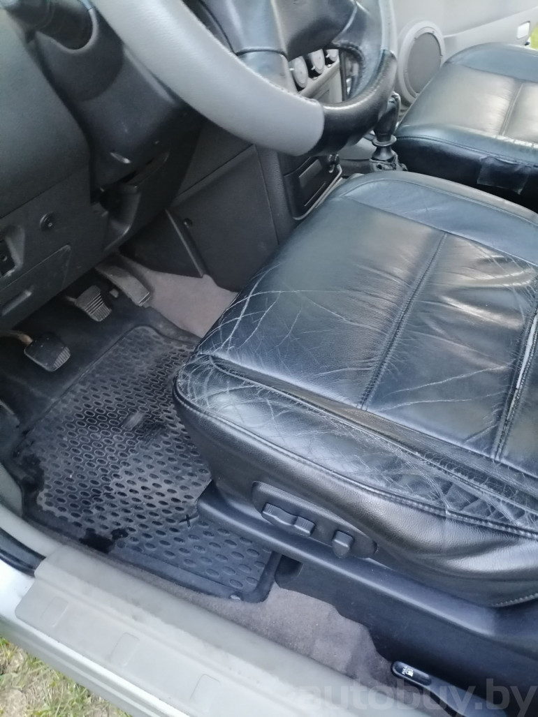 Nissan X-Trail 1 поколение, 2004 года