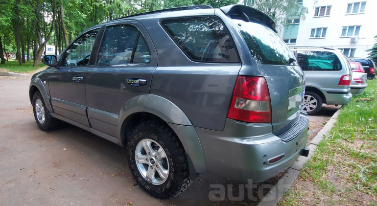 Kia Sorento 1 поколение, 2003 года