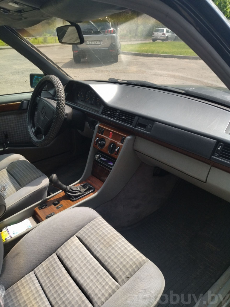 Mercedes-Benz E-Класс 1 поколение (W124), 1993 года