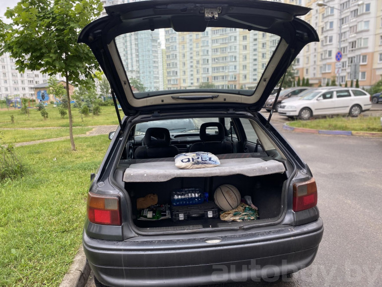 Opel Astra 1 поколение (F), 1997 года