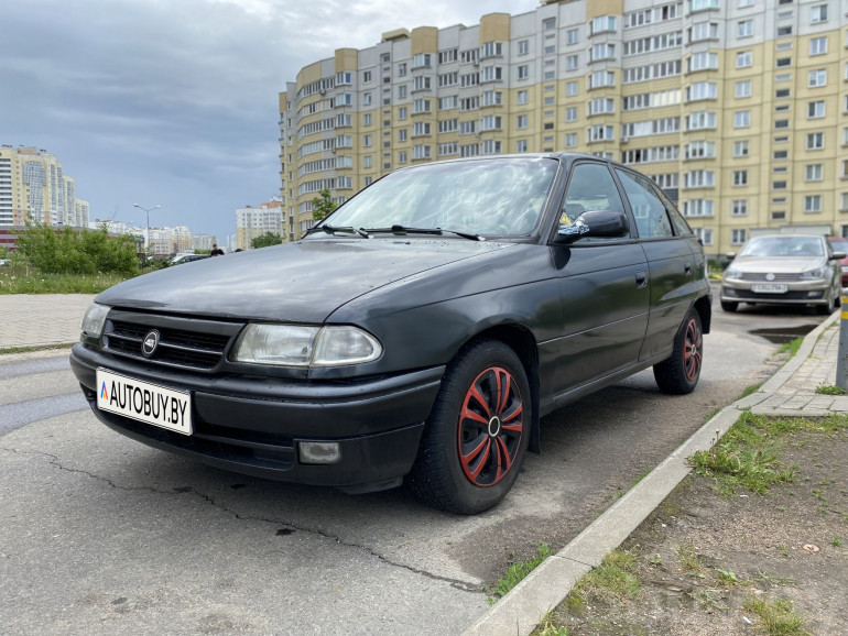 Opel Astra 1 поколение (F), 1997 года