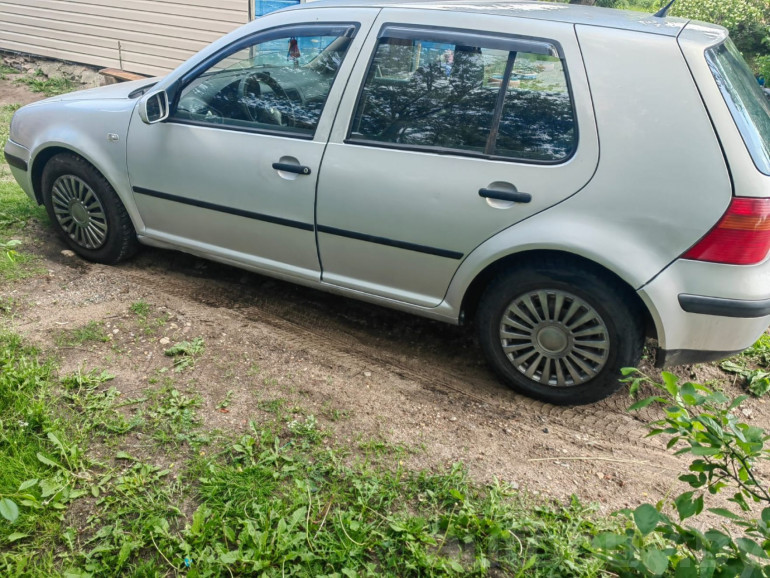 Volkswagen Golf 4 поколение, 1999 года
