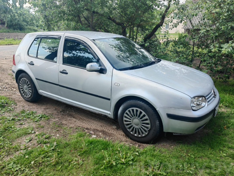 Volkswagen Golf 4 поколение, 1999 года