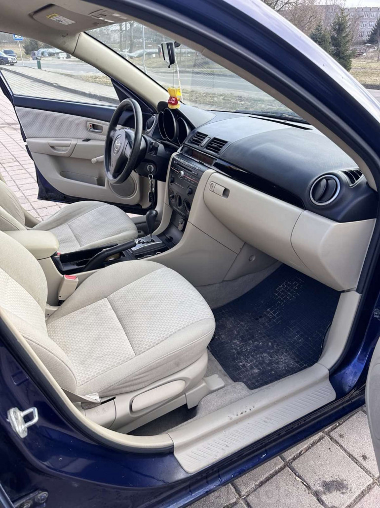 Mazda 3 1 поколение (BK), 2005 года