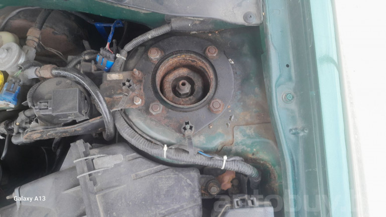 Mazda Tribute 1 поколение, 2001 года