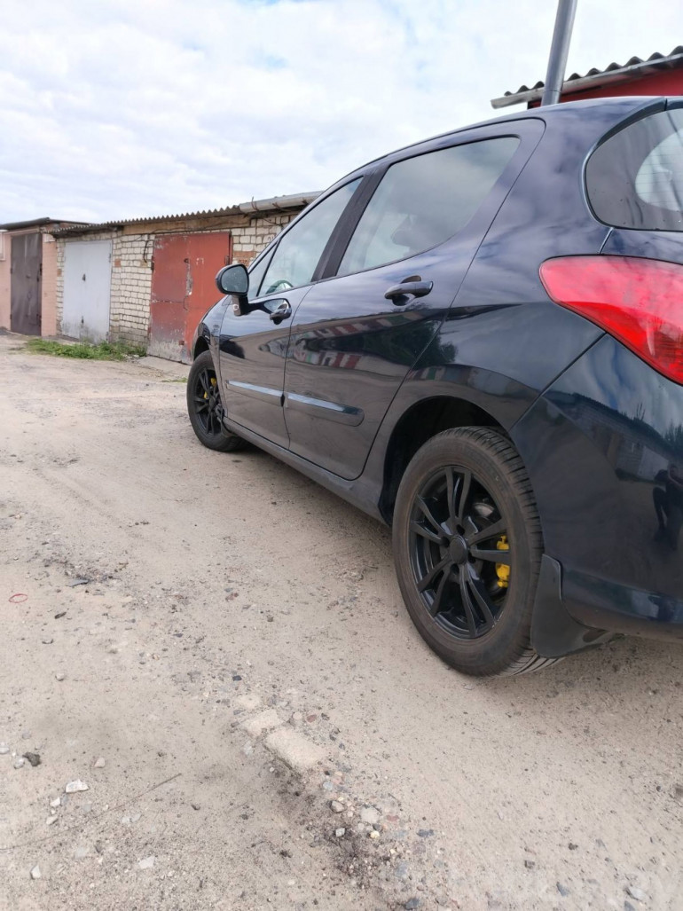 Peugeot 308 1 поколение, 2010 года