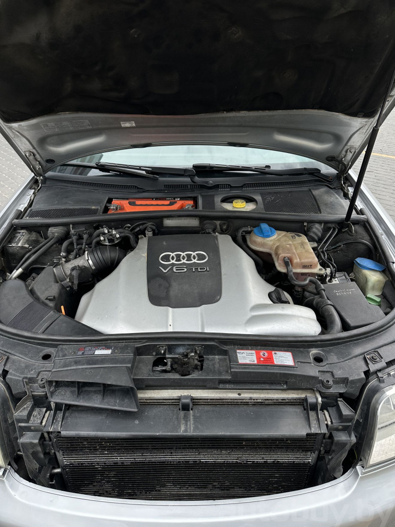 Audi A6 2 поколение (C5) [рестайлинг], 2001 года