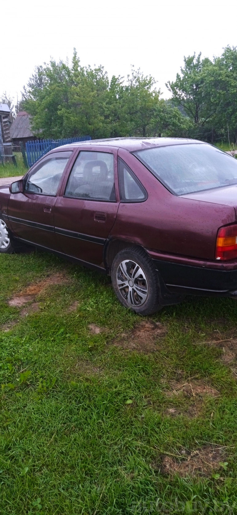 Opel Vectra 1 поколение (A), 1991 года
