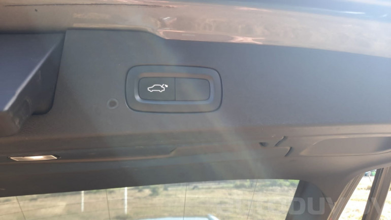 Volvo V60 2 поколение, 2019 года