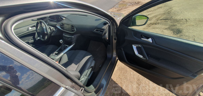Peugeot 308 2 поколение [рестайлинг], 2019 года