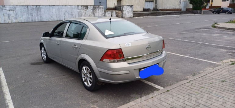Opel Astra 3 поколение (H) [рестайлинг], 2010 года