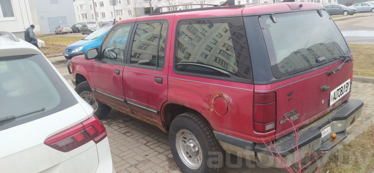Ford Explorer 1 поколение, 1992 года