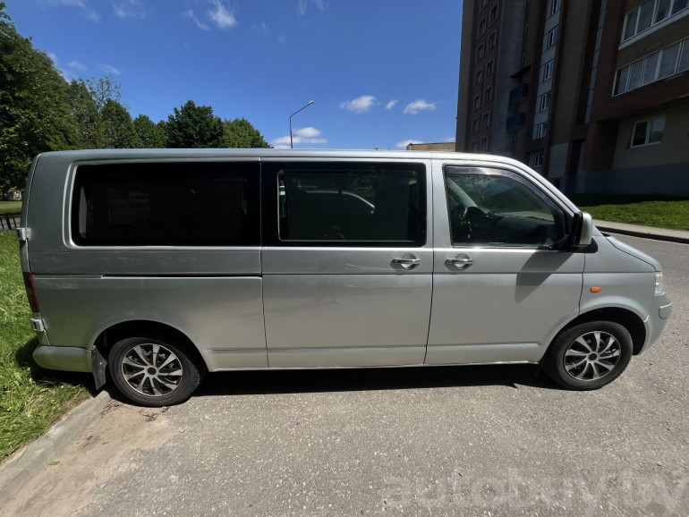 Volkswagen Caravelle 3 поколение (T5), 2005 года