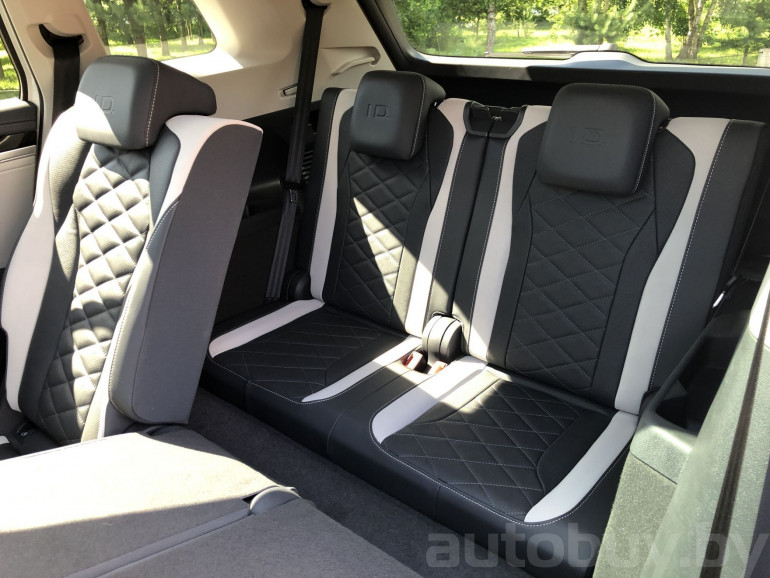 Volkswagen ID.6 1 поколение, 2023 года