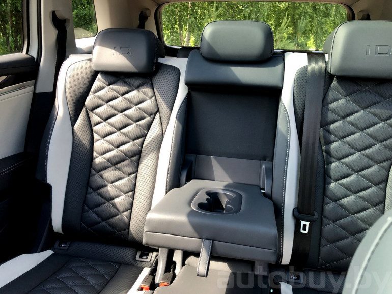 Volkswagen ID.6 1 поколение, 2023 года