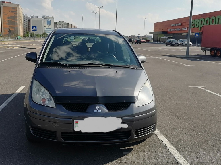 Mitsubishi Colt 6 поколение (Z20/Z30), 2008 года