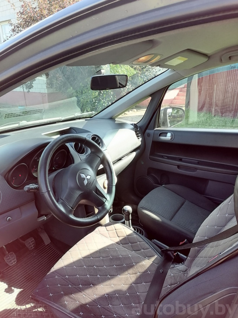 Mitsubishi Colt 6 поколение (Z20/Z30), 2008 года