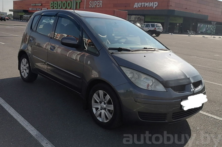 Mitsubishi Colt 6 поколение (Z20/Z30), 2008 года