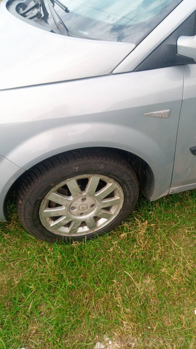 Renault Scenic 2 поколение, 2003 года
