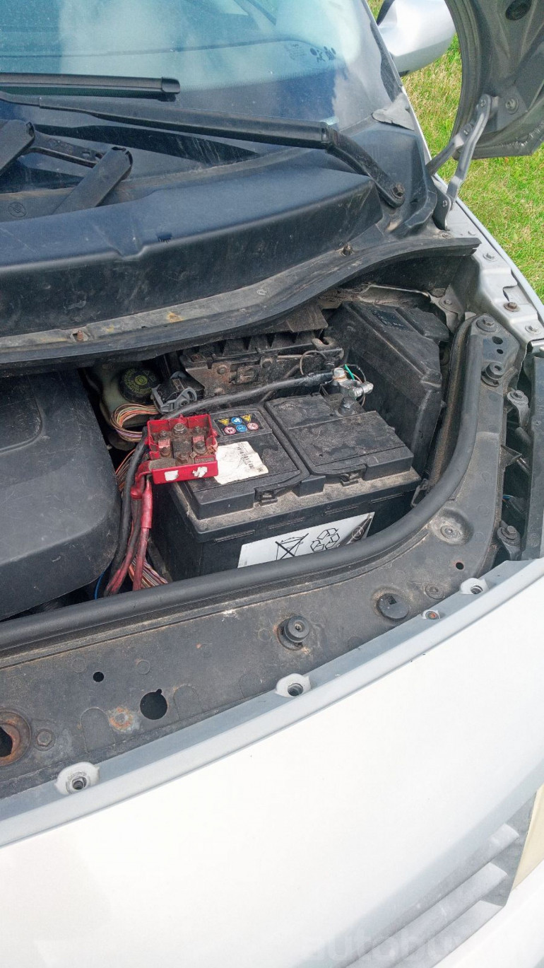 Renault Scenic 2 поколение, 2003 года
