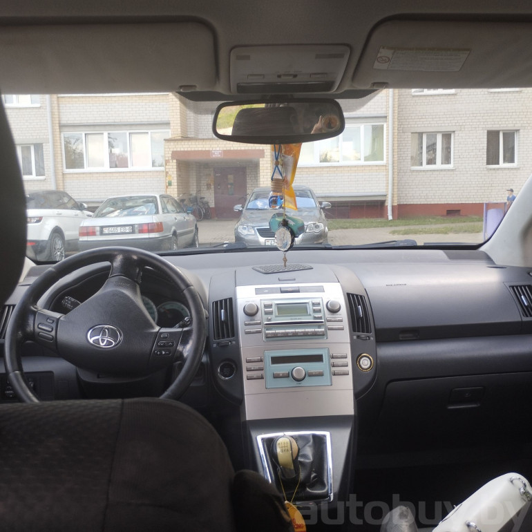 Toyota Corolla Verso 1 поколение [рестайлинг], 2007 года