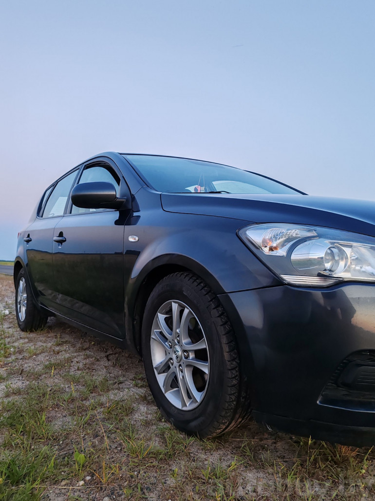 Kia Ceed 1 поколение [рестайлинг], 2010 года