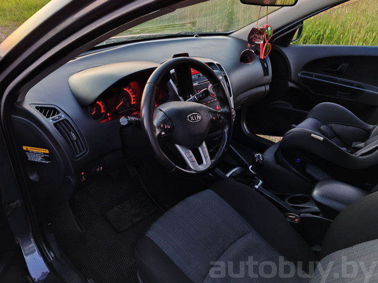 Kia Ceed 1 поколение [рестайлинг], 2010 года