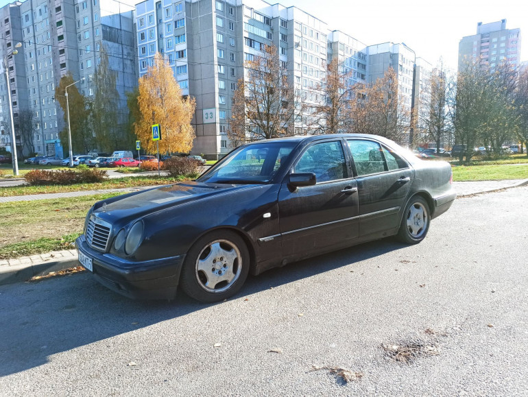 Mercedes-Benz E-Класс 2 поколение (W210/S210), 1998 года