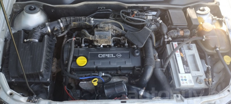 Opel Astra 2 поколение (G), 2000 года