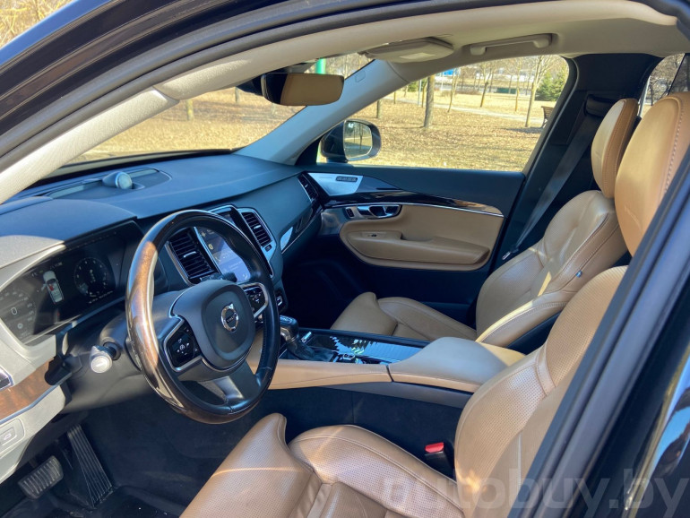 Volvo XC90 2 поколение, 2015 года