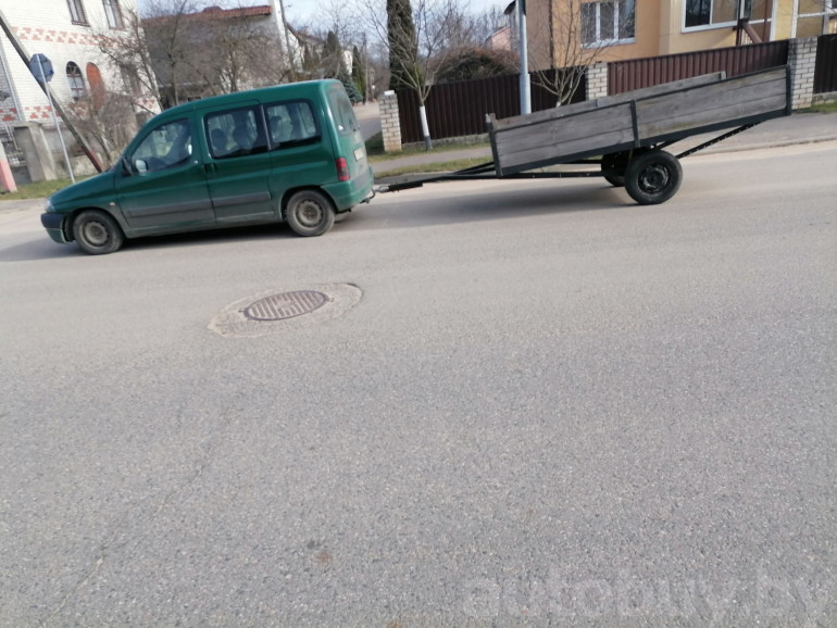 Peugeot Partner 1 поколение, 2001 года