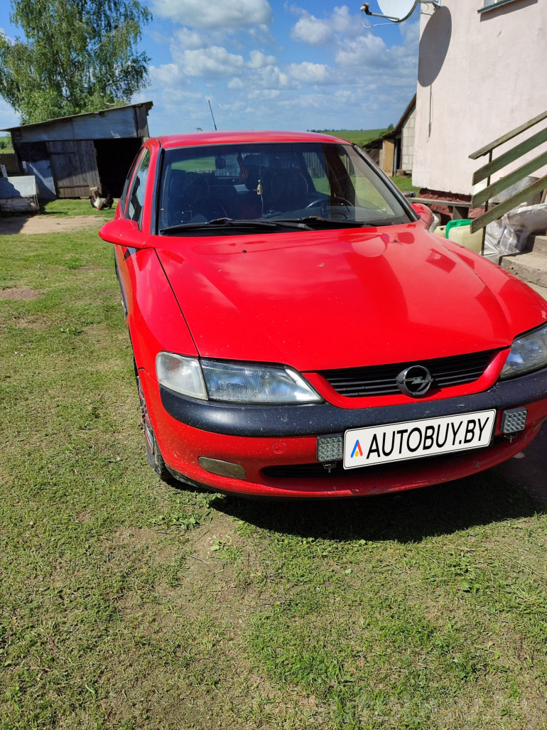 Opel Vectra 2 поколение (B), 1996 года