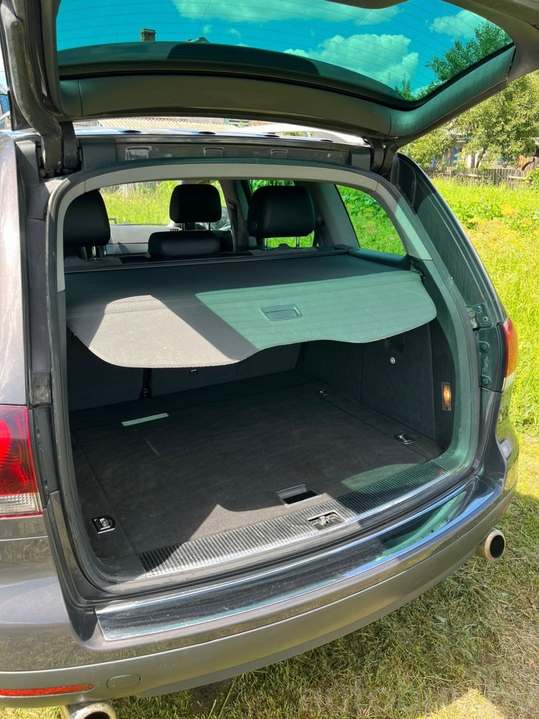 Volkswagen Touareg 1 поколение [рестайлинг], 2009 года