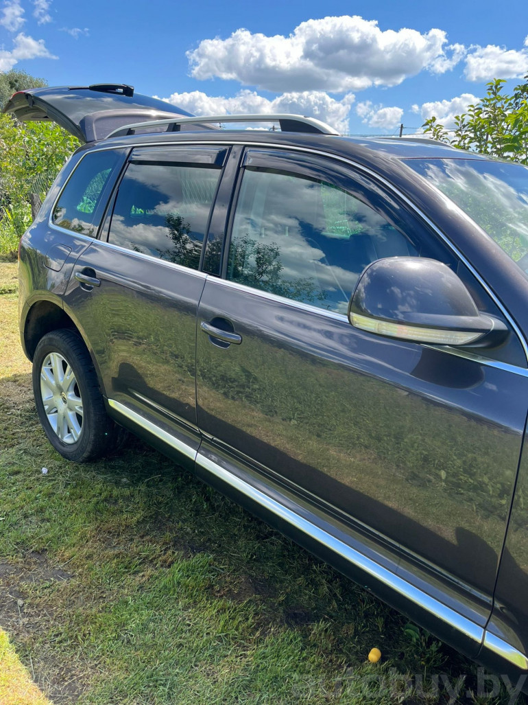 Volkswagen Touareg 1 поколение [рестайлинг], 2009 года