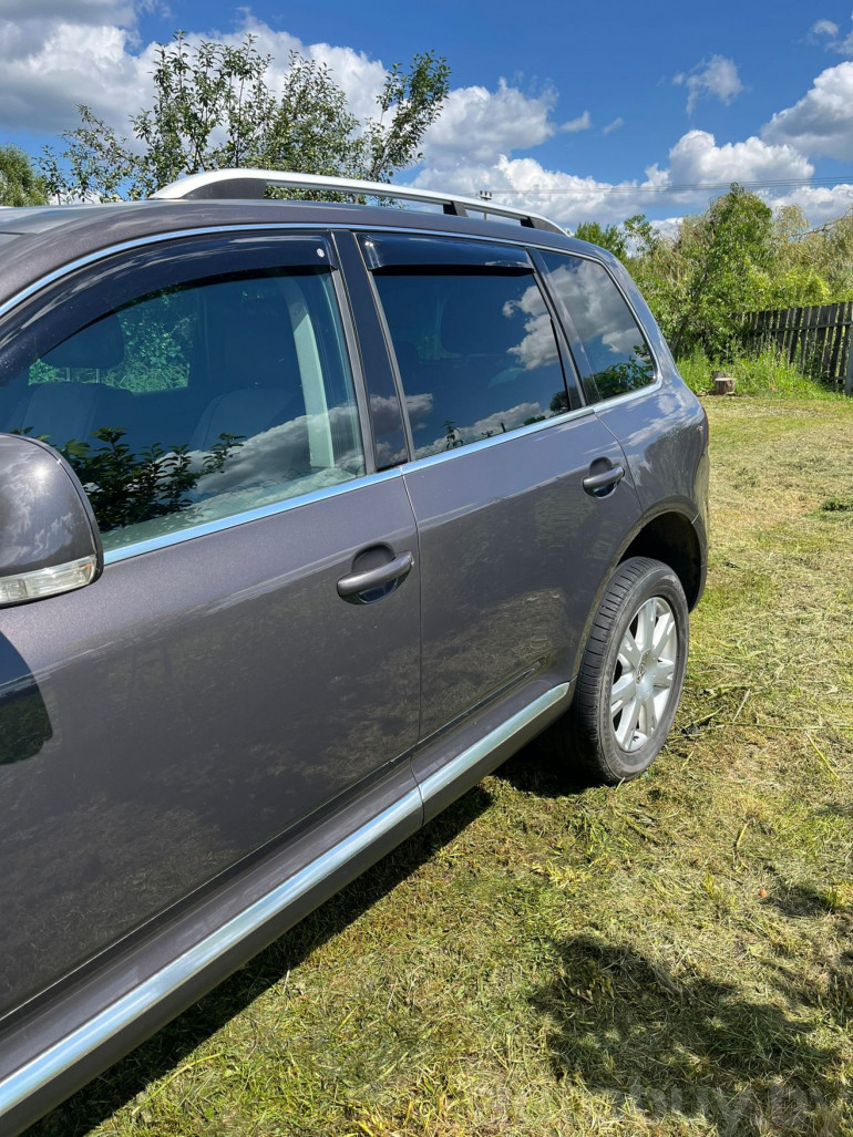Volkswagen Touareg 1 поколение [рестайлинг], 2009 года