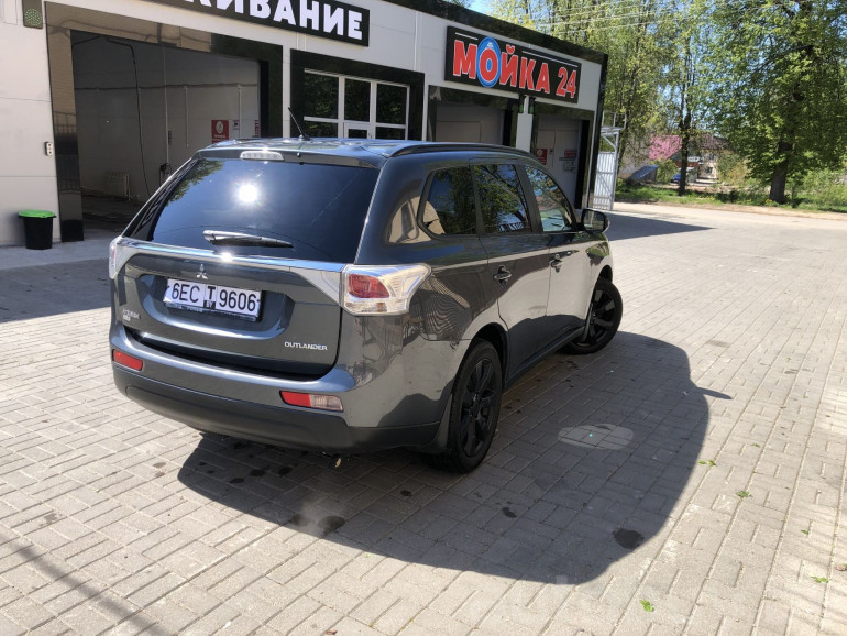 Mitsubishi Outlander 3 поколение, 2013 года