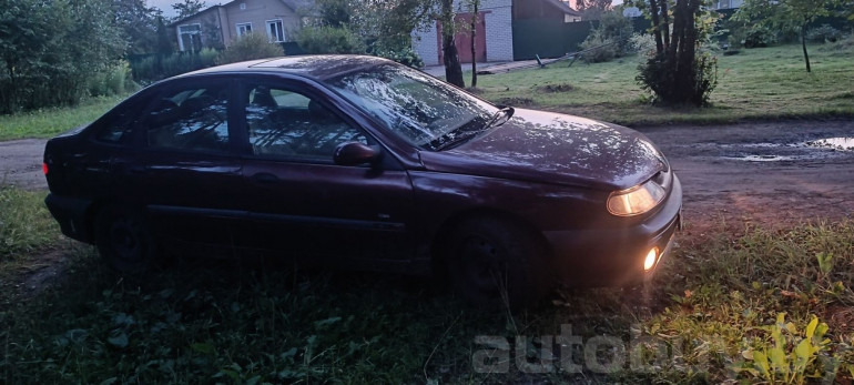 Renault Laguna 1 поколение, 2000 года