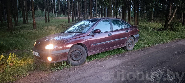 Renault Laguna 1 поколение, 2000 года