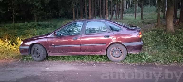 Renault Laguna 1 поколение, 2000 года
