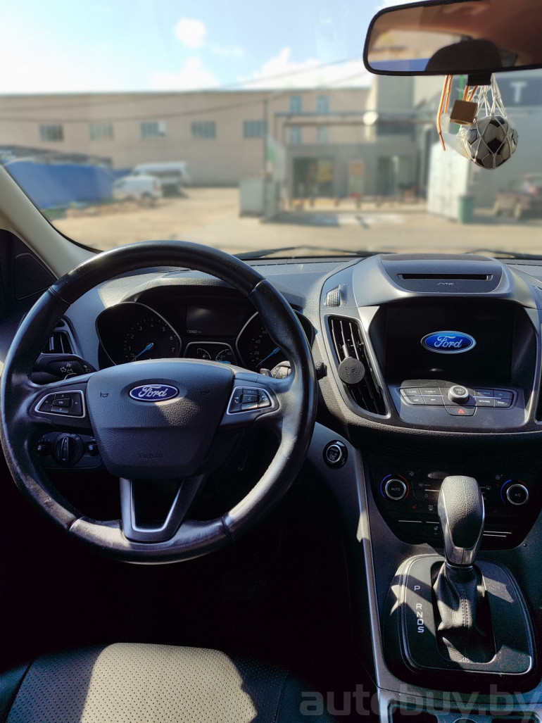 Ford Kuga 2 поколение [рестайлинг], 2017 года