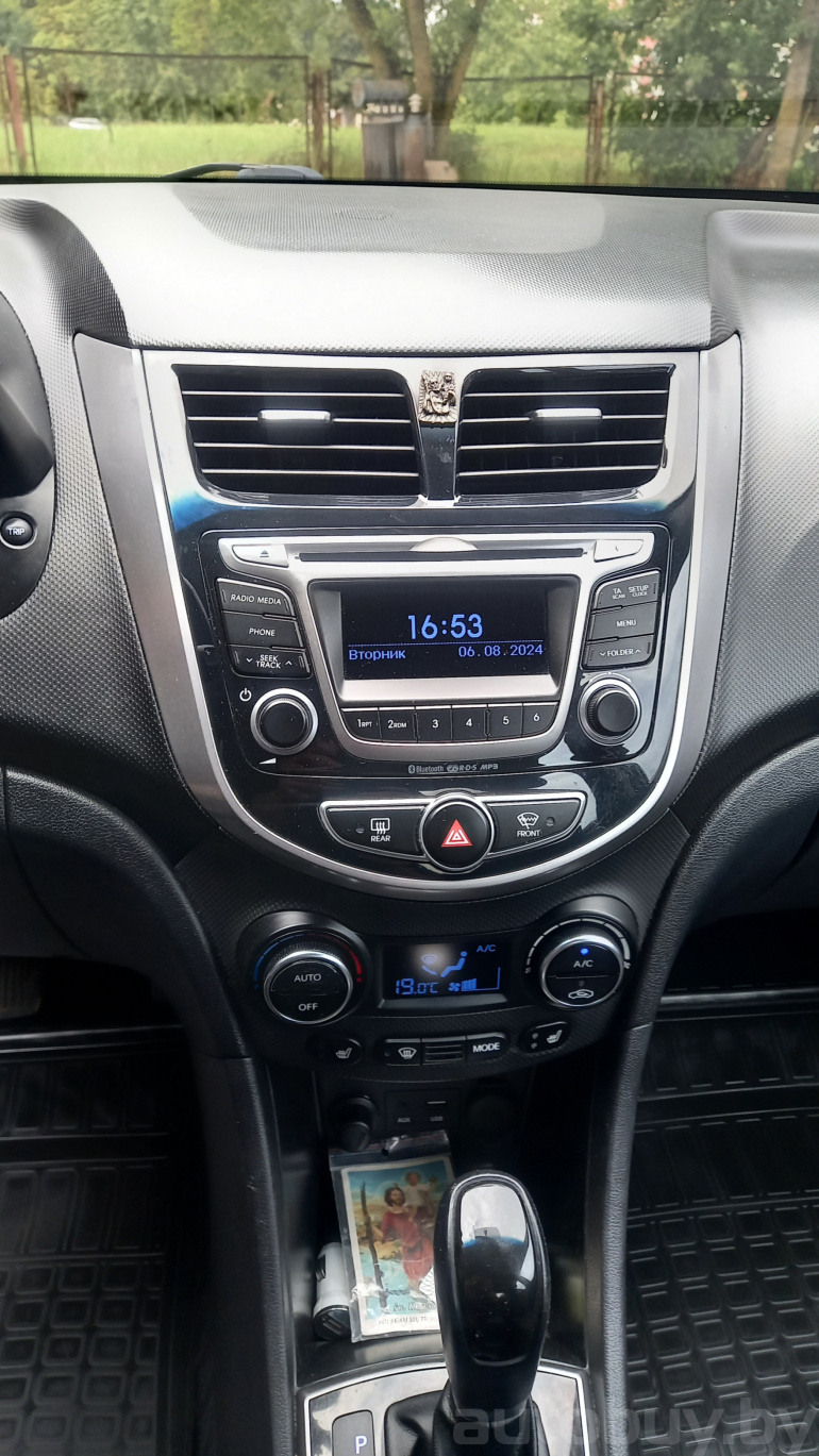 Hyundai Solaris 1 поколение [рестайлинг], 2014 года