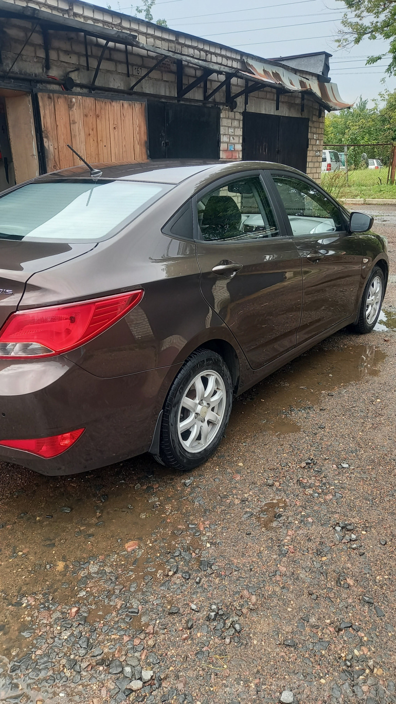 Hyundai Solaris 1 поколение [рестайлинг], 2014 года