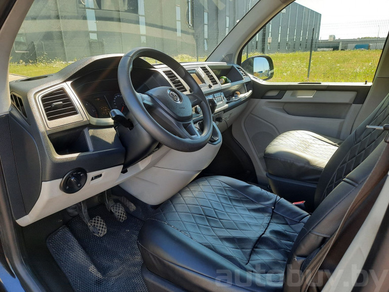 Volkswagen Caravelle 3 поколение (T5) [рестайлинг], 2015 года
