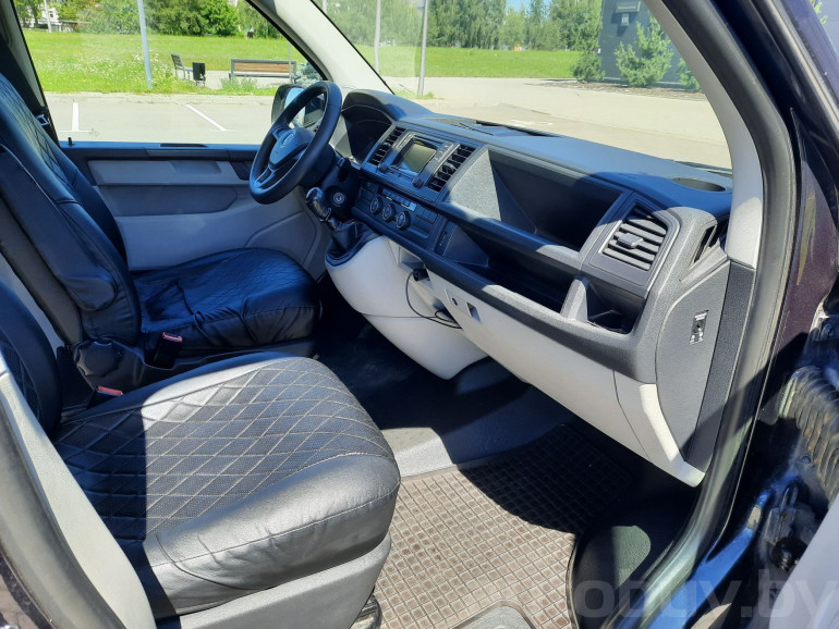 Volkswagen Caravelle 3 поколение (T5) [рестайлинг], 2015 года