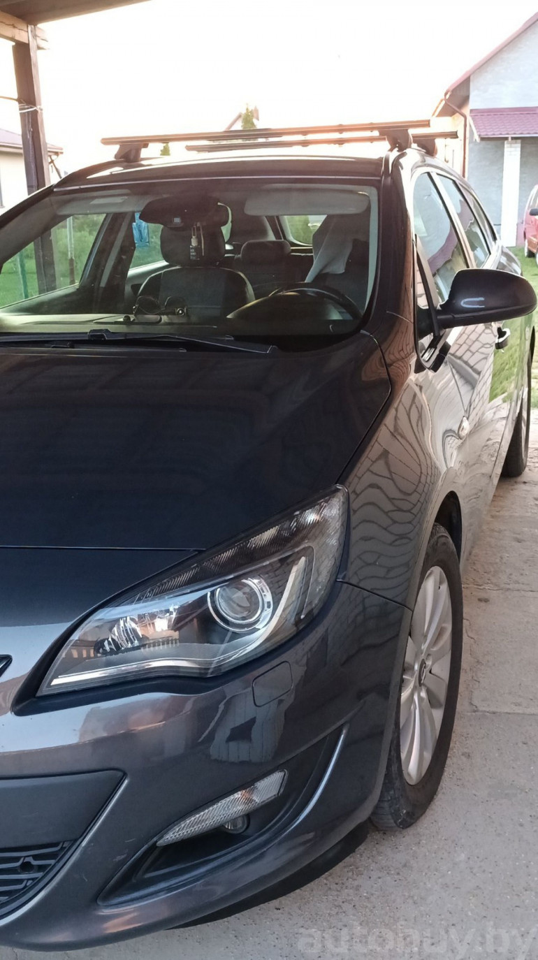 Opel Astra 4 поколение (J) [рестайлинг], 2015 года