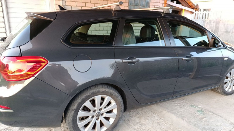 Opel Astra 4 поколение (J) [рестайлинг], 2015 года