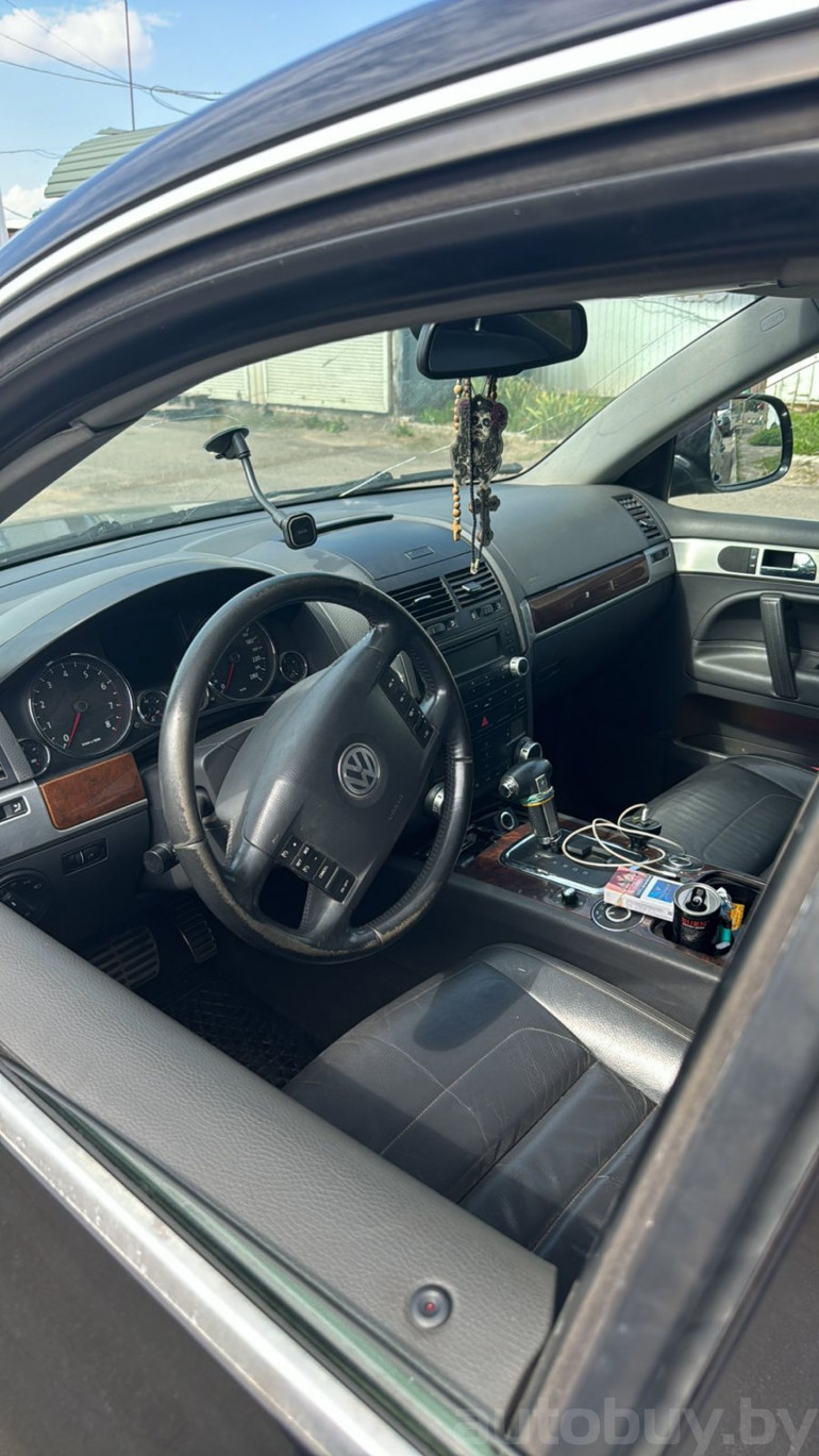 Volkswagen Touareg 1 поколение, 2007 года